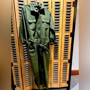 Old Navy Jump Suit XXL denim material very Fall green